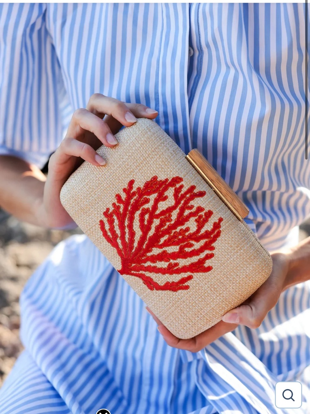 SHIRALEAH Coral Clutch
Under the Sea Natural Tan Basketweave Coastal Style
NWT